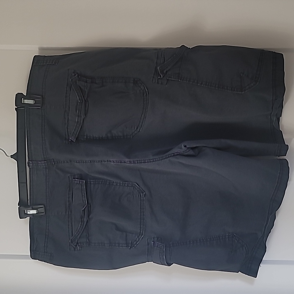 3 Pair Mens UNION BAY Cargo Shorts Size 42 Waist. Make offer on all 3. - Picture 4 of 8